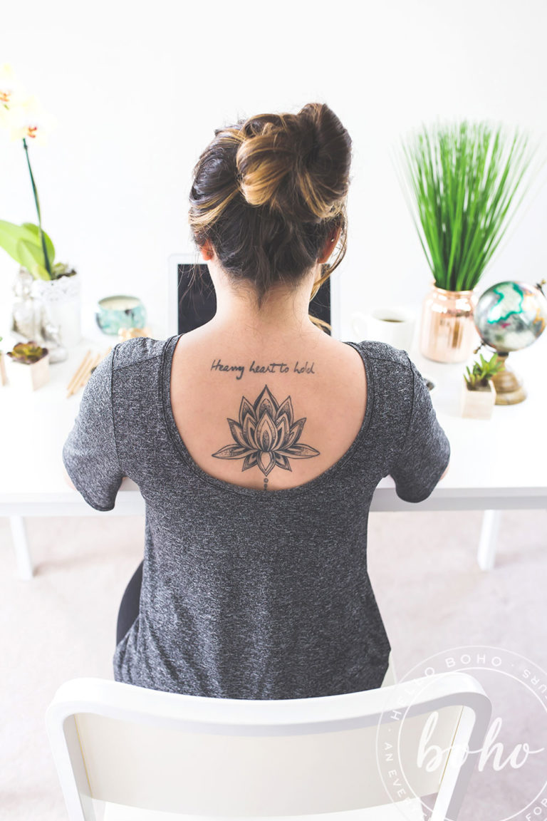 Feminine WordPress Theme